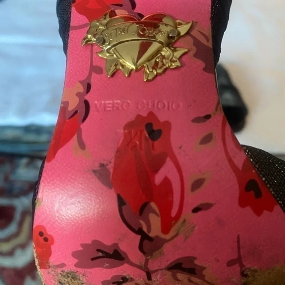 BETSY JOHNSON SIZE7.5 leather